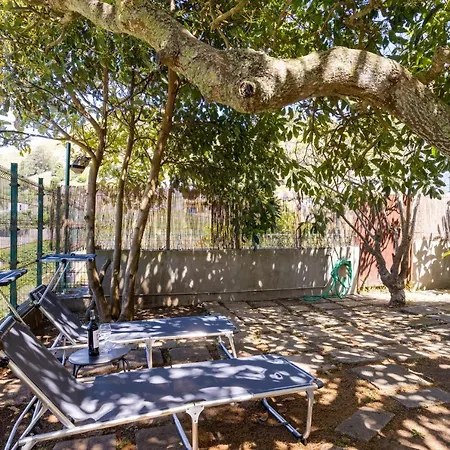 Charming House בית נופש *