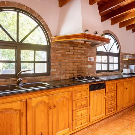 Charming House בית נופש Tegueste